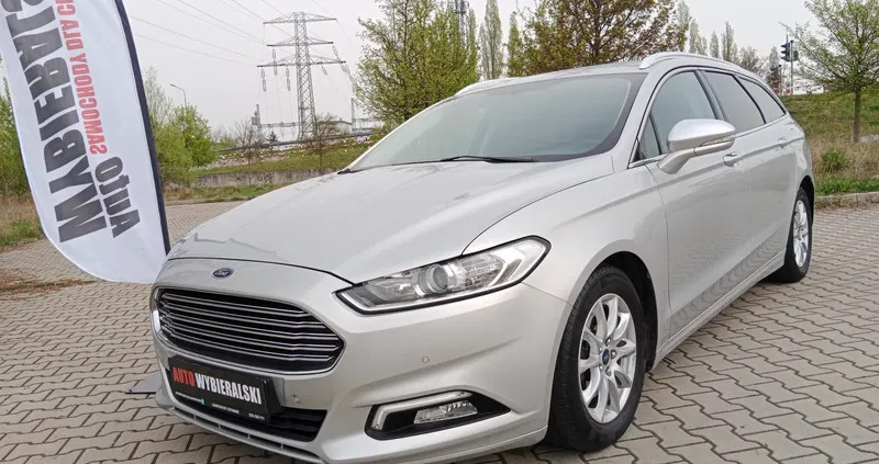 dolnośląskie Ford Mondeo cena 38900 przebieg: 220000, rok produkcji 2016 z Poznań
